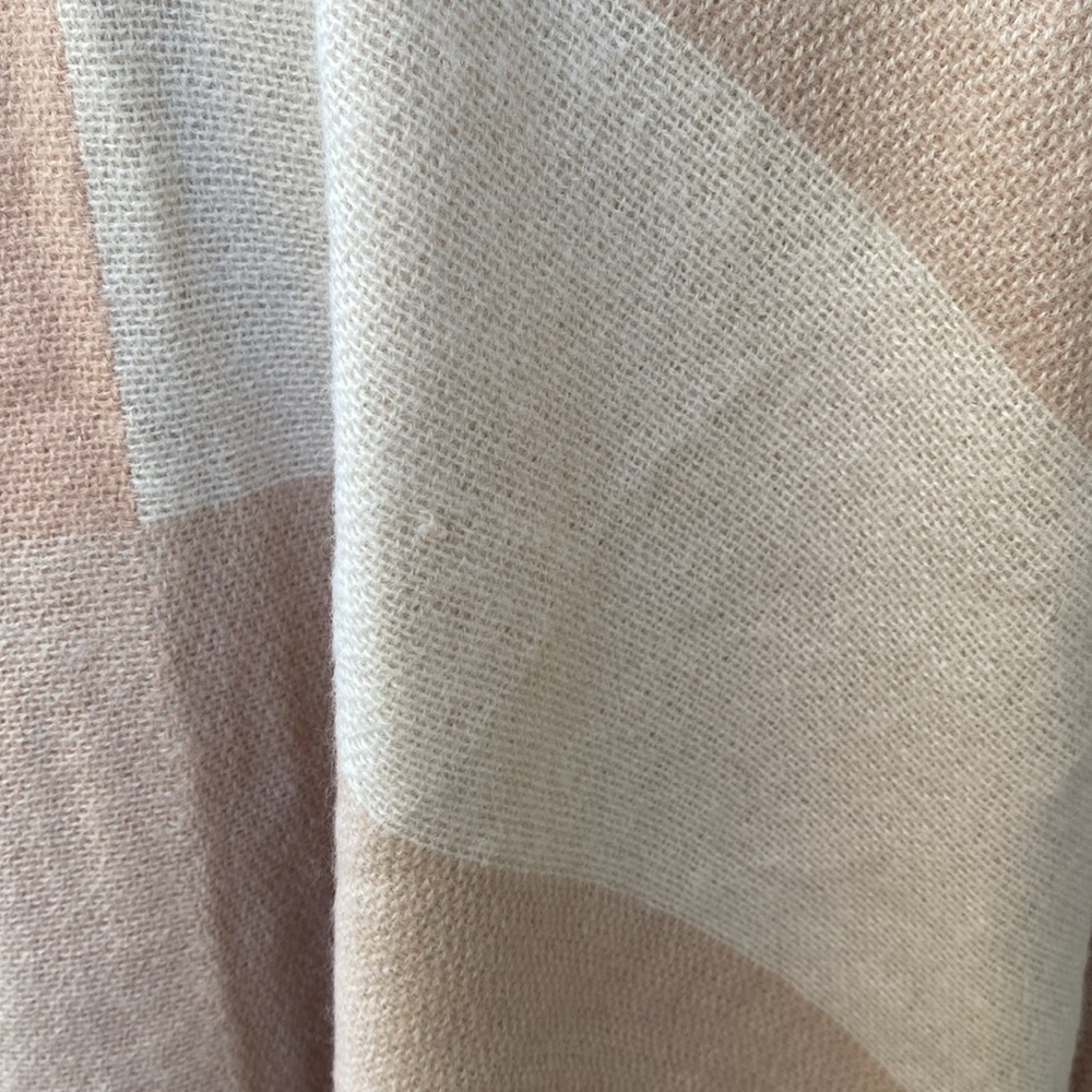 NWT Soia & Kyo gorgeous wrap/shawl from Barney’s New York. - Picture 8 of 14